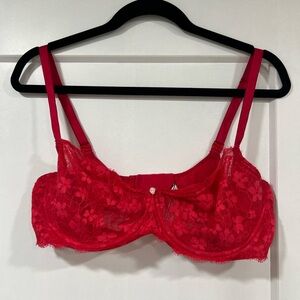 Victoria's Secret Red Lace Bra 38 DD